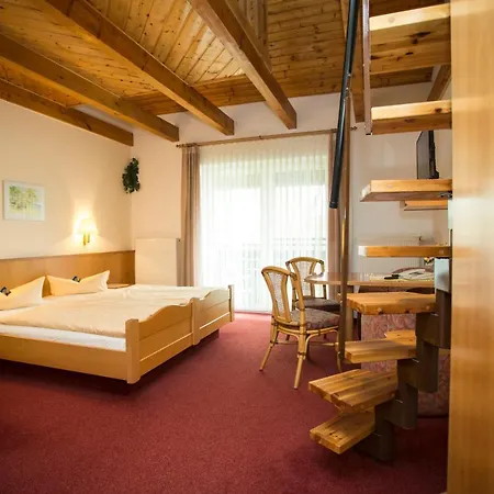 Und Restaurant Karpfenschaenke 3* Schenkendobern